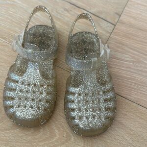 Cat and Jack sparkle jellies size 7